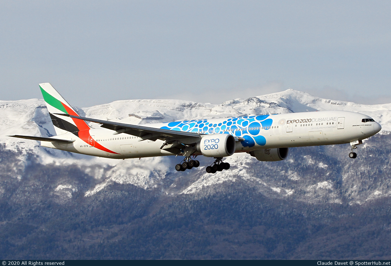 Photo of A6-EPB - Boeing 777-31H(ER) operated by Emirates