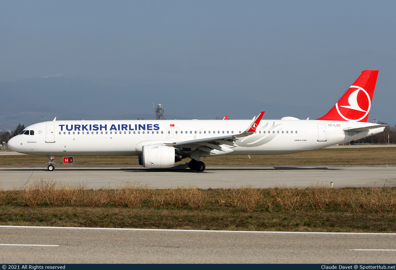 Photo of TC-LSC - Airbus A321-271NX operated by Turkish Airlines