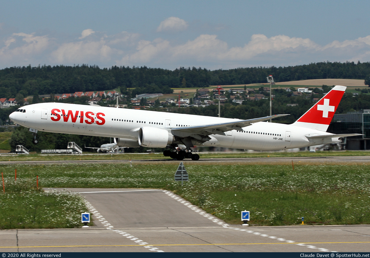 Photo of HB-JNE - Boeing 777-3DE(ER) operated by Swiss International Air Lines