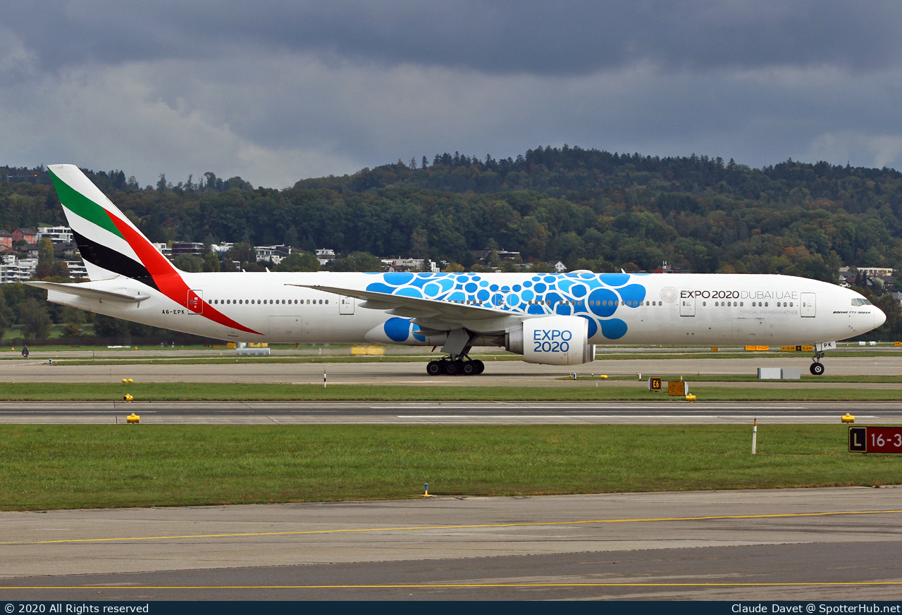 Photo of A6-EPK - Boeing 777-31H(ER) operated by Emirates