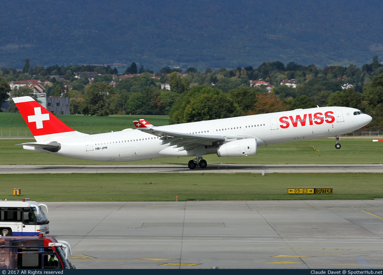 Photo of HB-JHN - Airbus A330-343 operated by Swiss International Air Lines