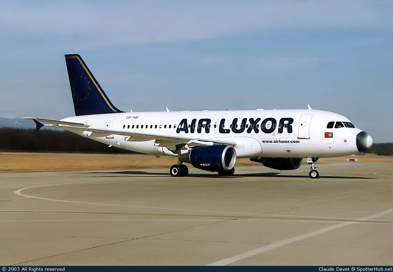 Photo of CS-TQC - Airbus A319-112 operated by Air Luxor