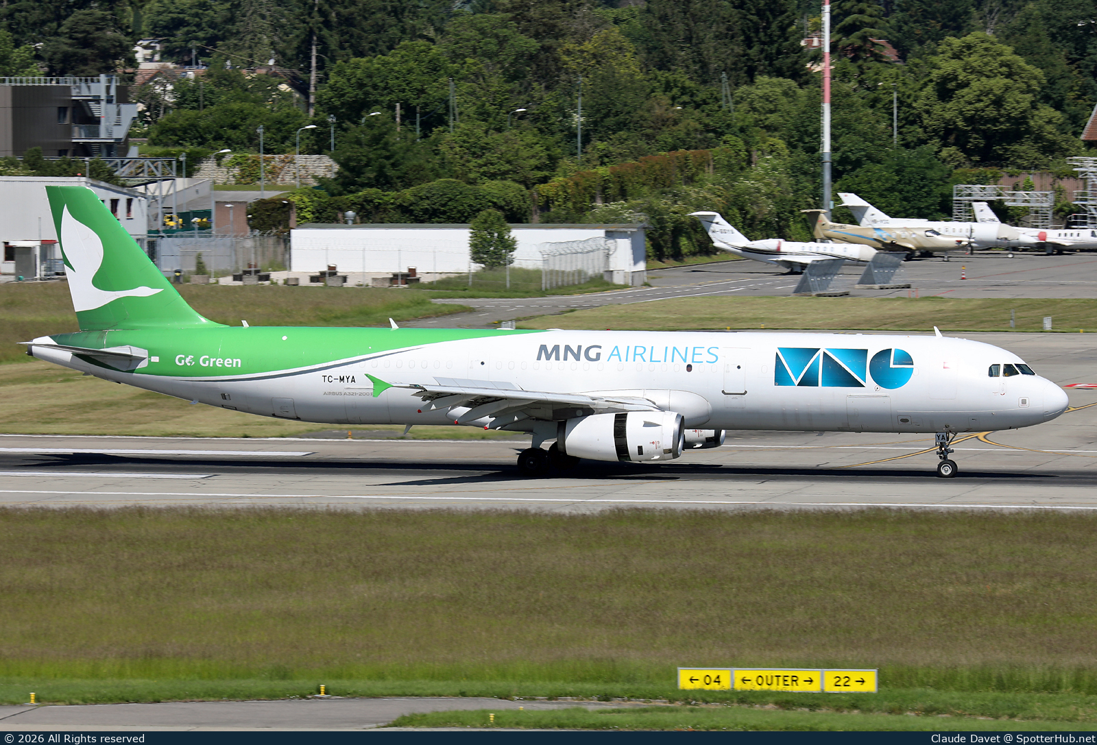 Photo of TC-MYA - Airbus A321-231(P2F) operated by MNG Airlines