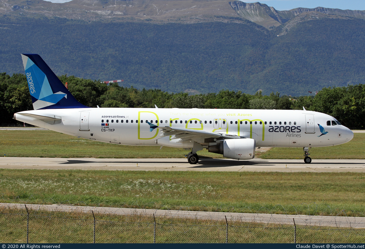 Photo of CS-TKP - Airbus A320-214 operated by Azores Airlines