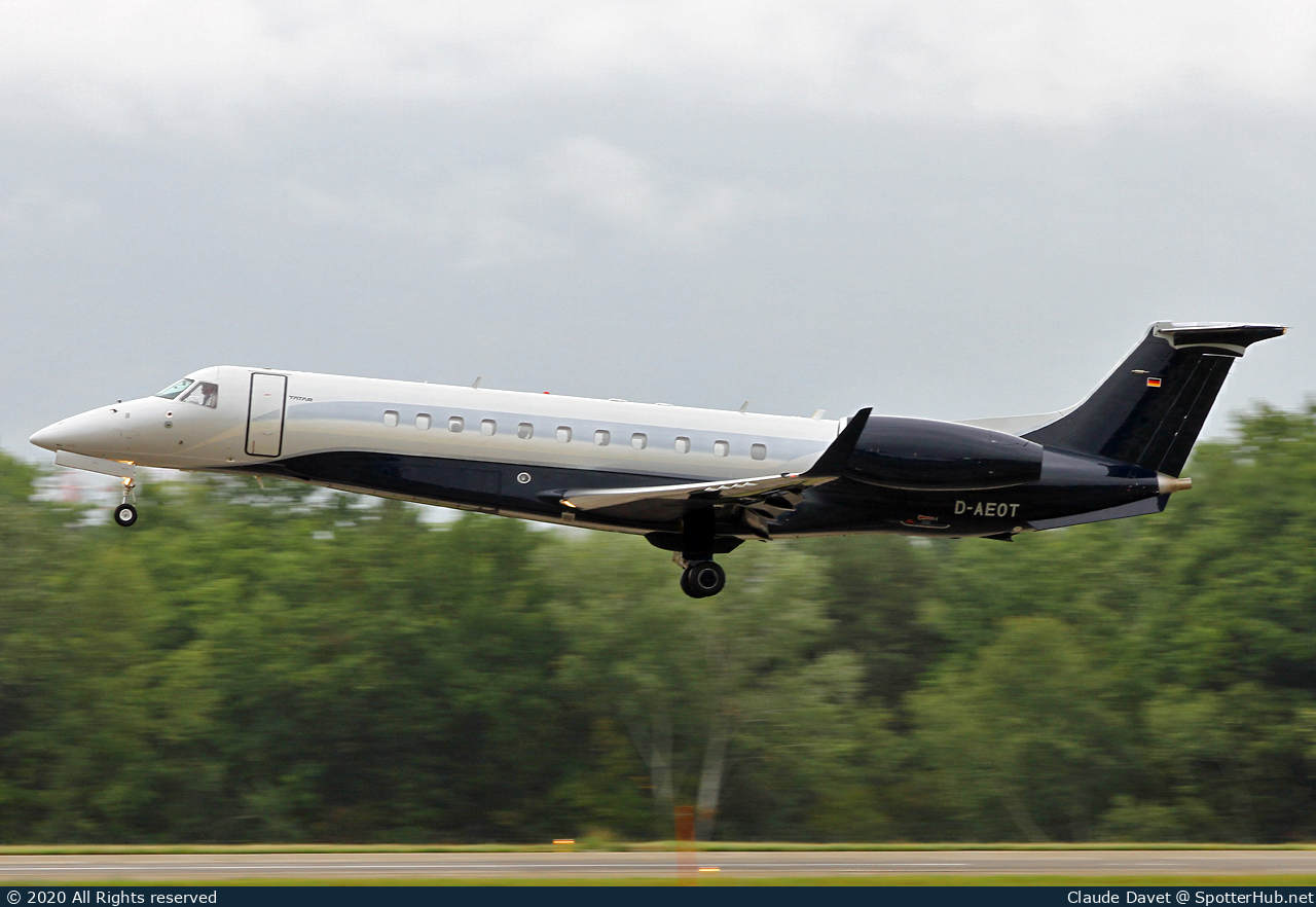 Photo of D-AEOT - Embraer Legacy 600 operated by Air Hamburg