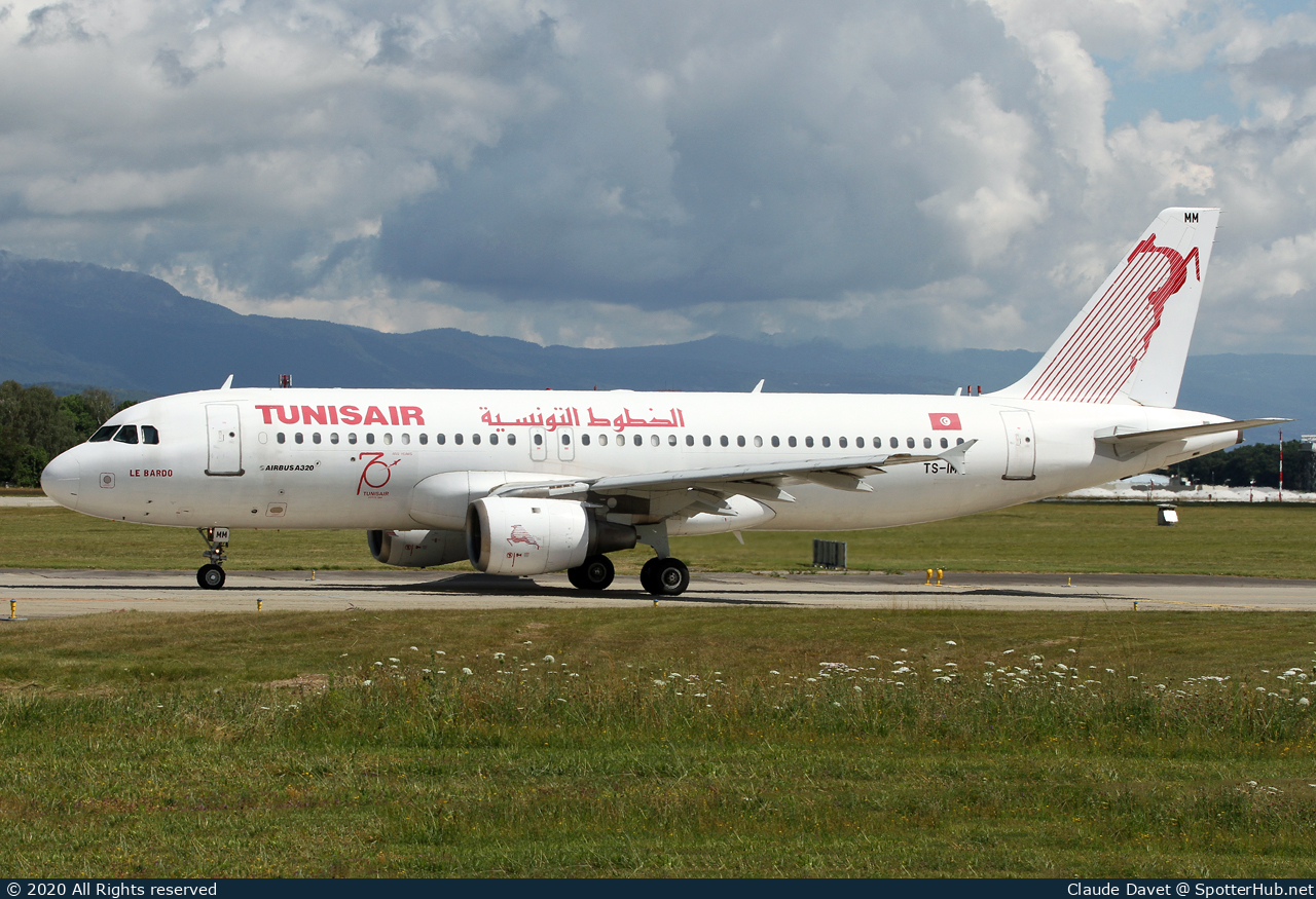 Photo of TS-IMM - Airbus A320-211 operated by Tunisair
