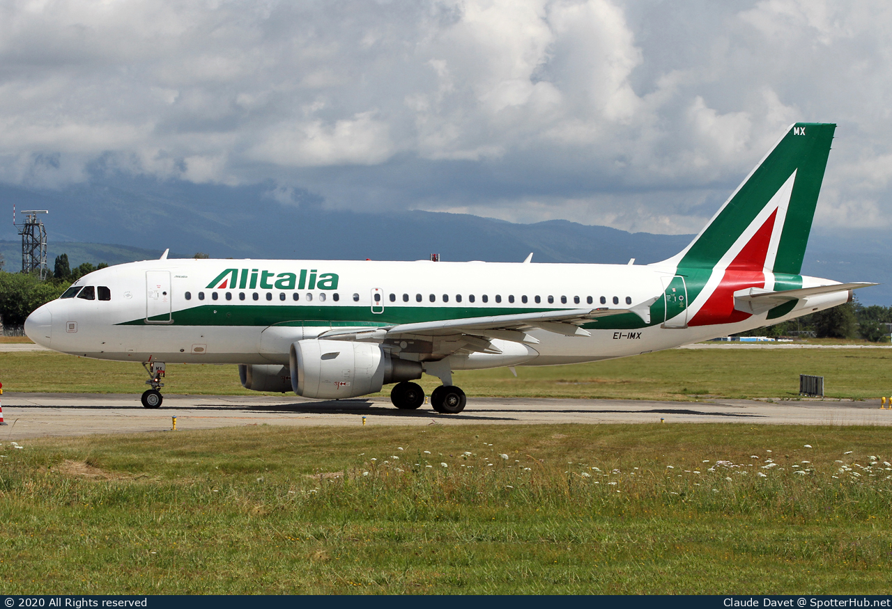 Photo of EI-IMX - Airbus A319-111 operated by Alitalia