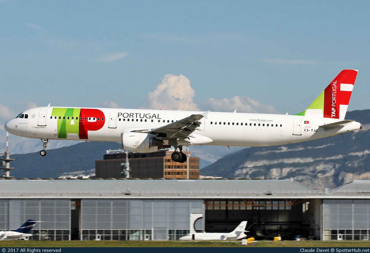 Photo of CS-TJG - Airbus A321-211 operated by TAP Air Portugal