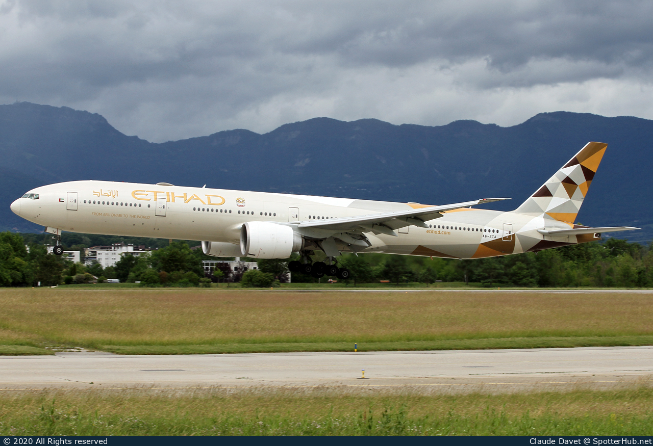 Photo of A6-ETA - Boeing 777-3FX(ER) operated by Etihad Airways