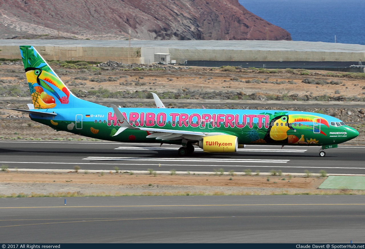 Photo of D-ATUJ - Boeing 737-8K5 operated by TUIfly