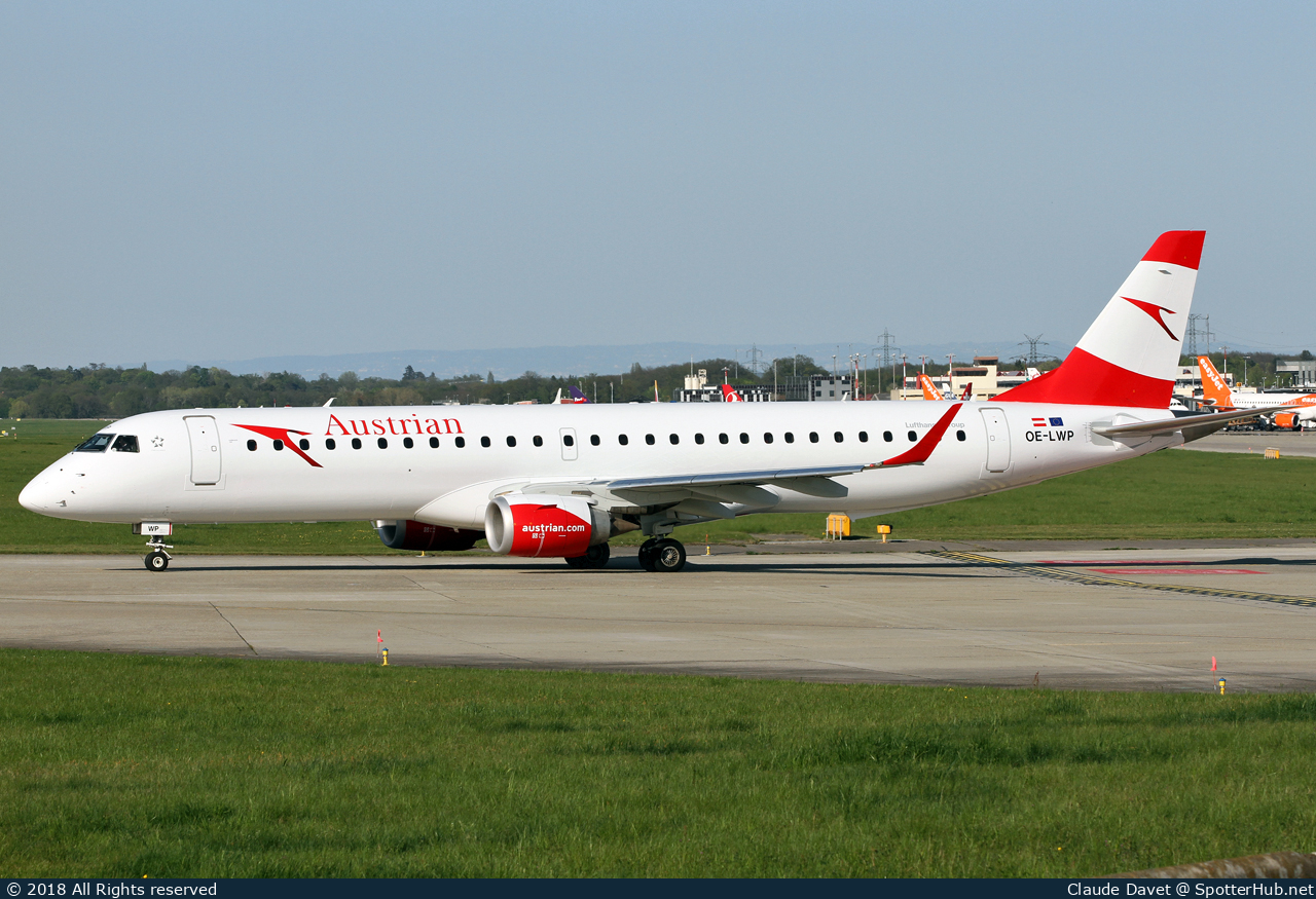 Photo of OE-LWP - Embraer ERJ-195LR operated by Austrian Airlines