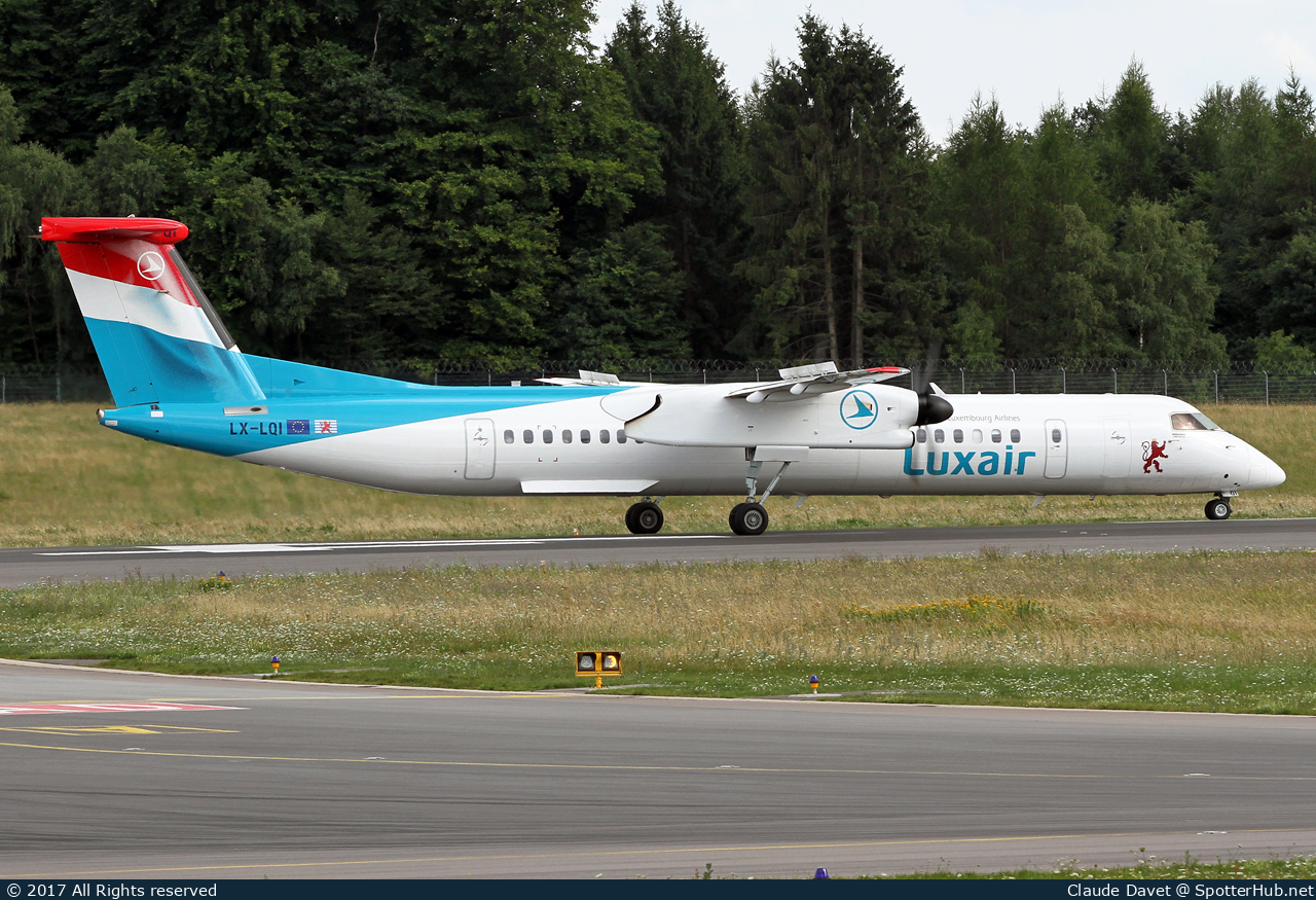 Photo of LX-LQI - Bombardier DHC-8-402 Dash 8 Q400 operated by Luxair