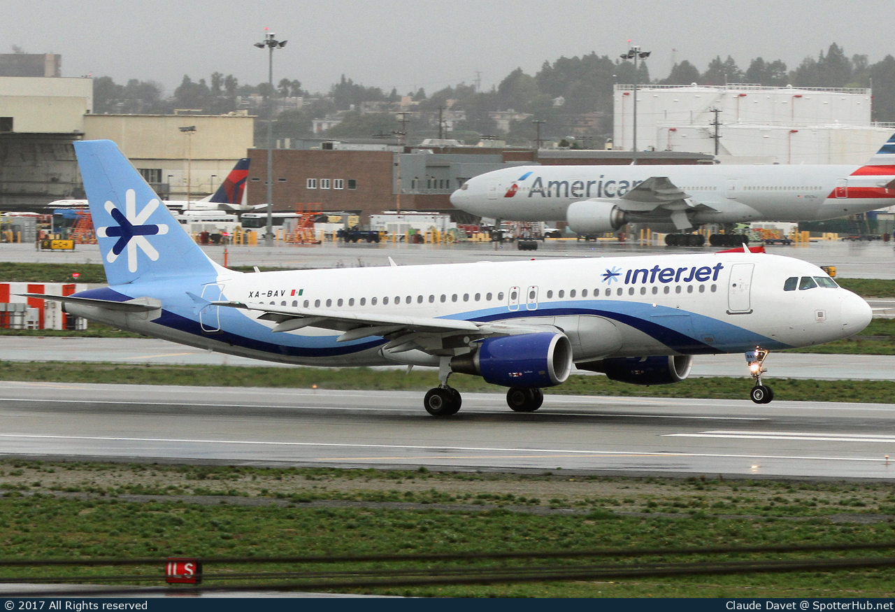 Photo of XA-BAV - Airbus A320-214 operated by Interjet