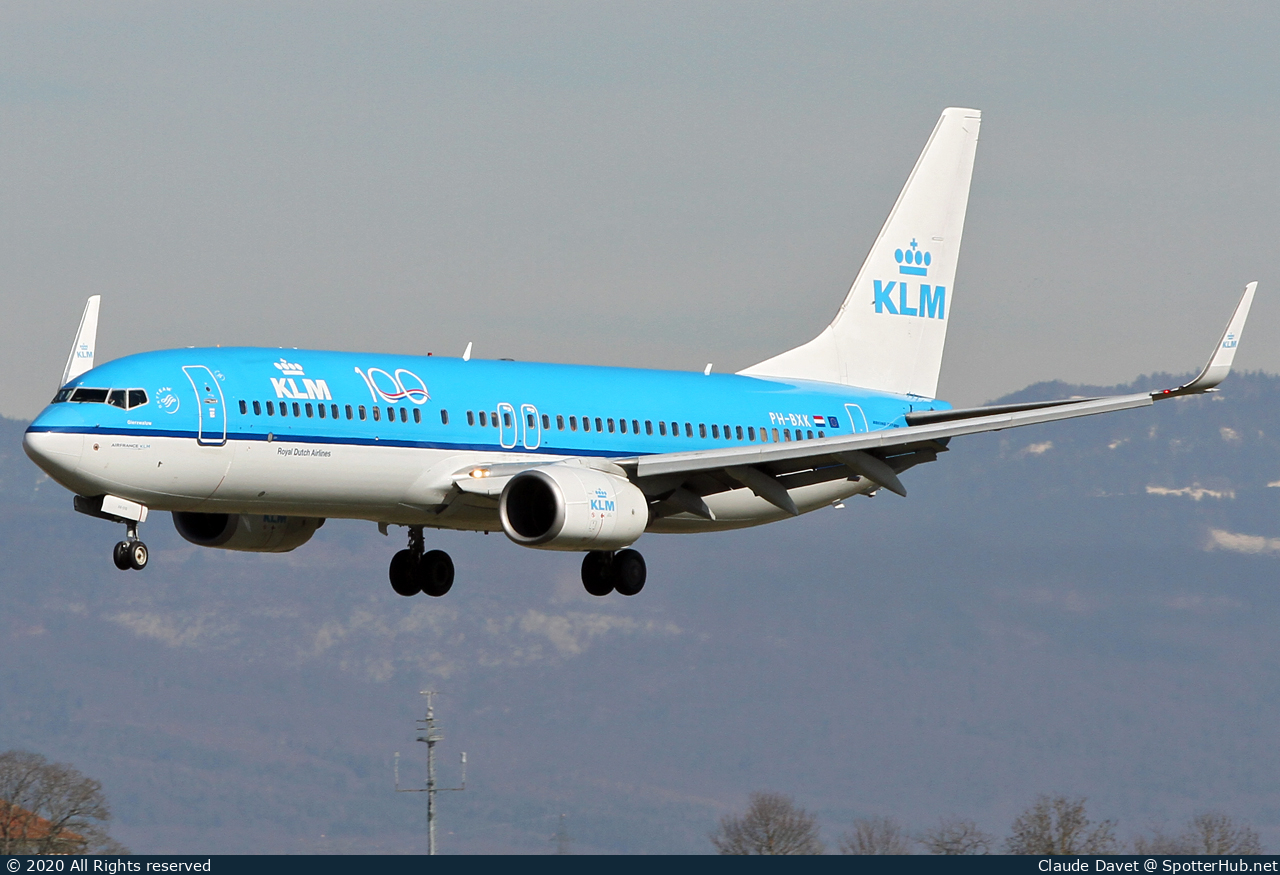 Photo of PH-BXK - Boeing 737-8K2 operated by KLM Royal Dutch Airlines