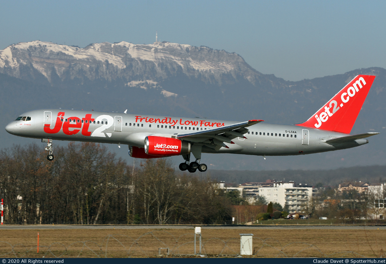 Photo of G-LSAA - Boeing 757-236 operated by Jet2