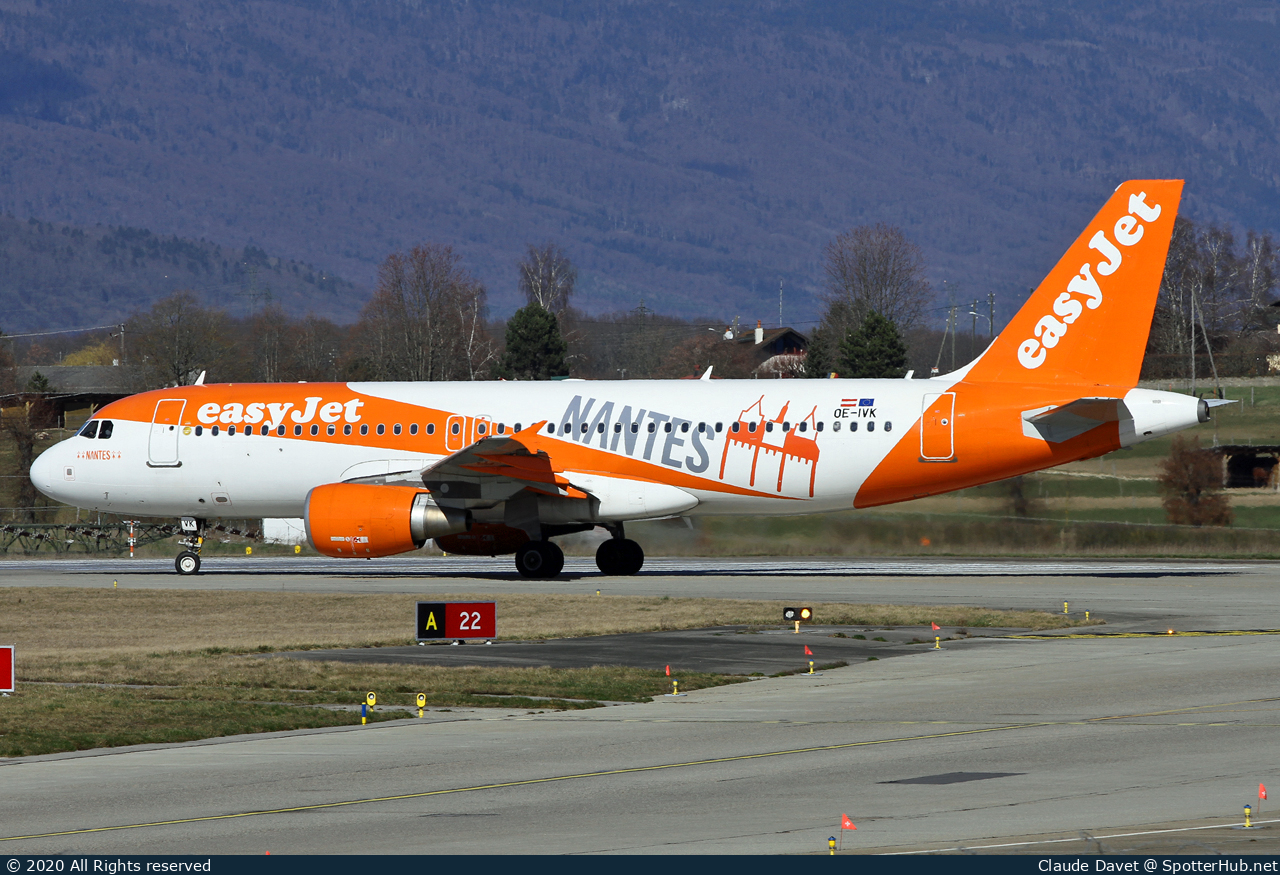 Photo of OE-IVK - Airbus A320-214 operated by easyJet Europe