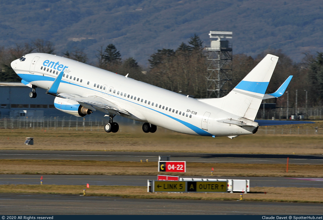 Photo of SP-ESB - Boeing 737-8Q8 operated by Enter Air
