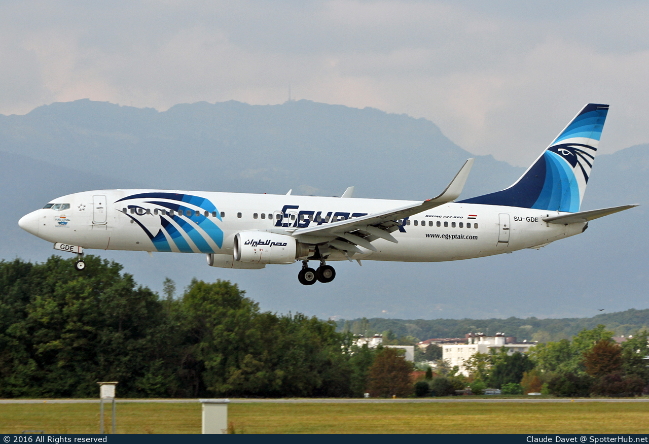 Photo of SU-GDE - Boeing 737-866 operated by Egyptair
