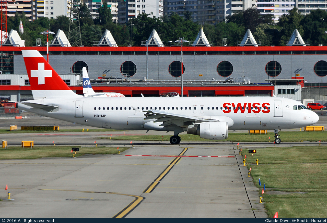 Photo of HB-IJP - Airbus A320-214 operated by Swiss International Air Lines