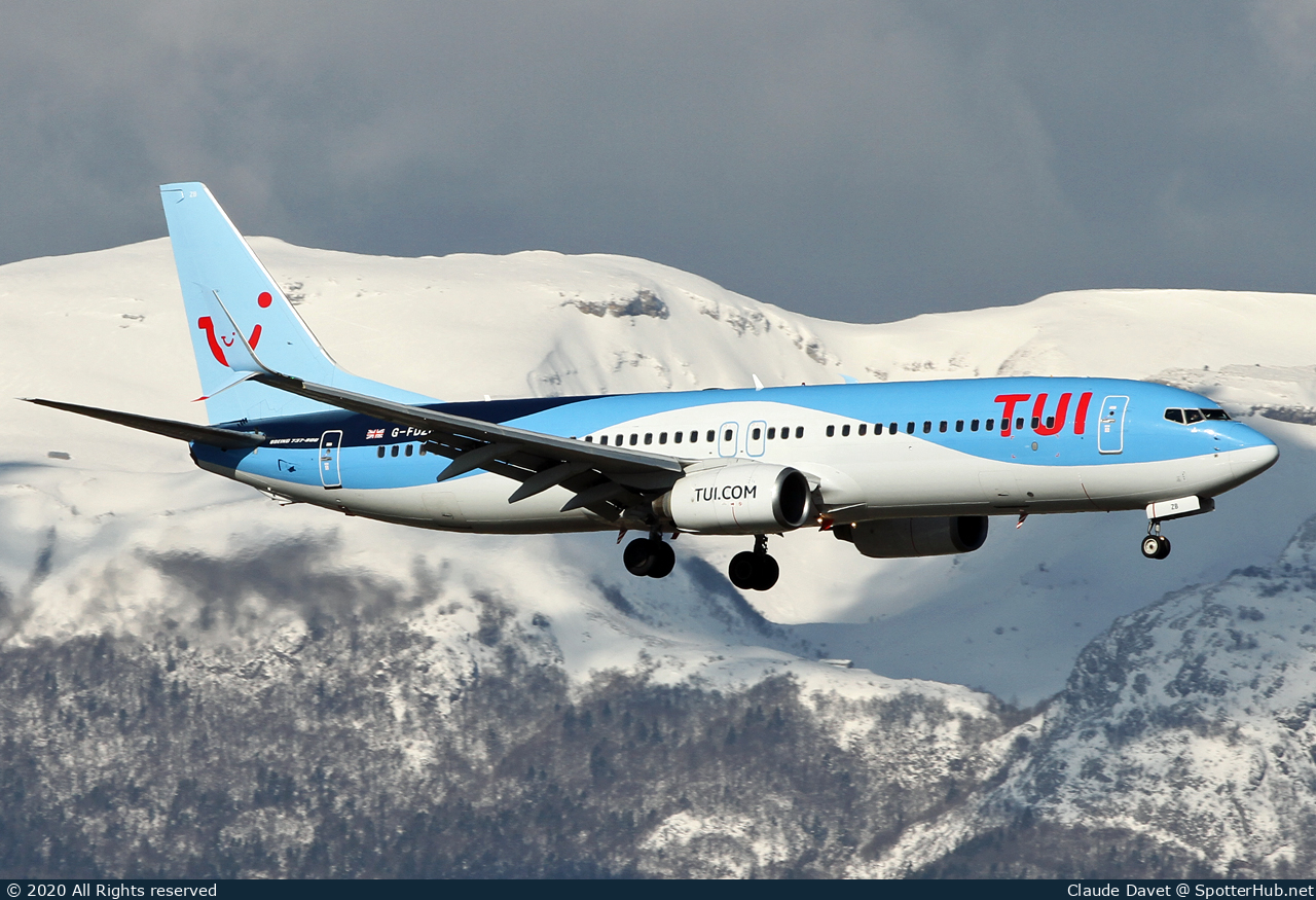 Photo of G-FDZB - Boeing 737-8K5 operated by TUI Airways