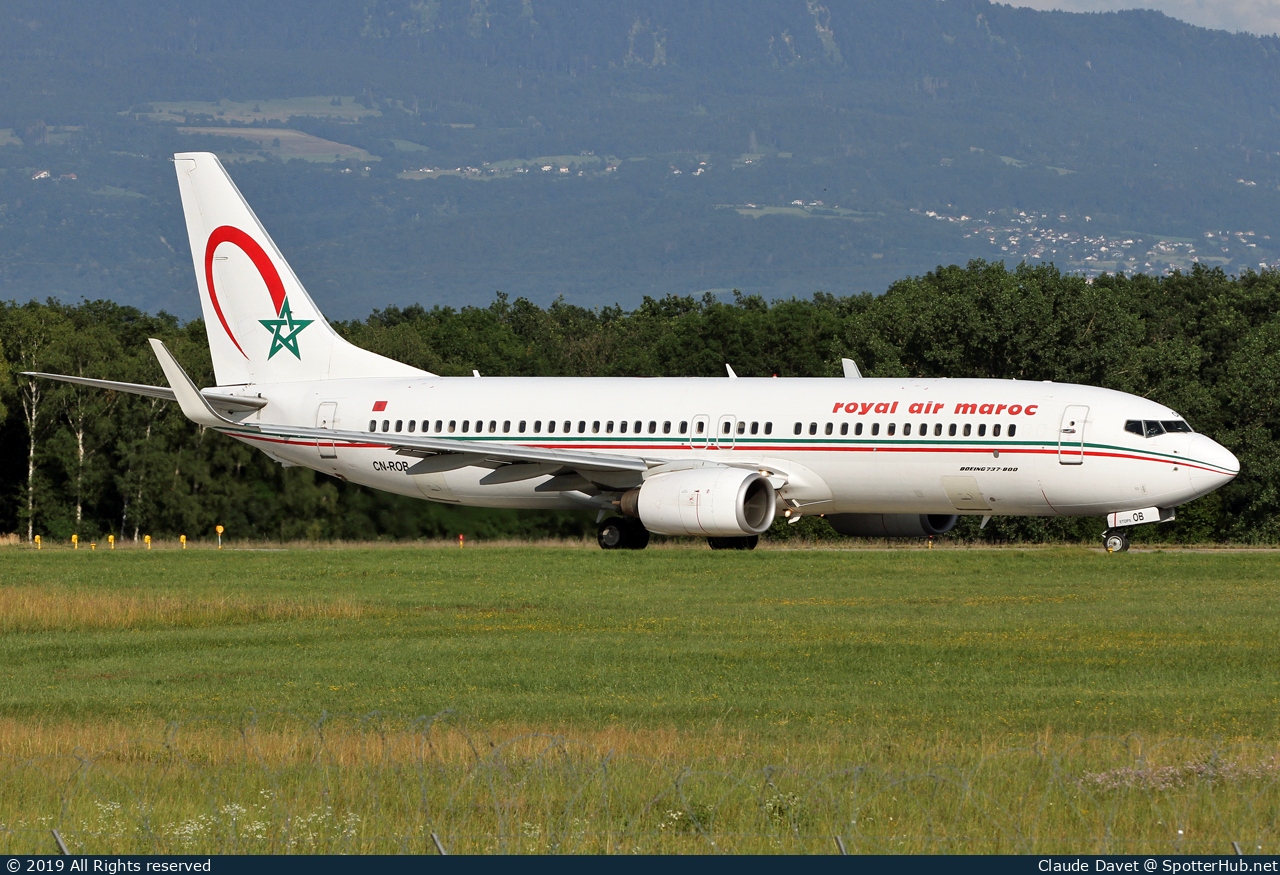 Photo of CN-ROB - Boeing 737-8B6 operated by Royal Air Maroc