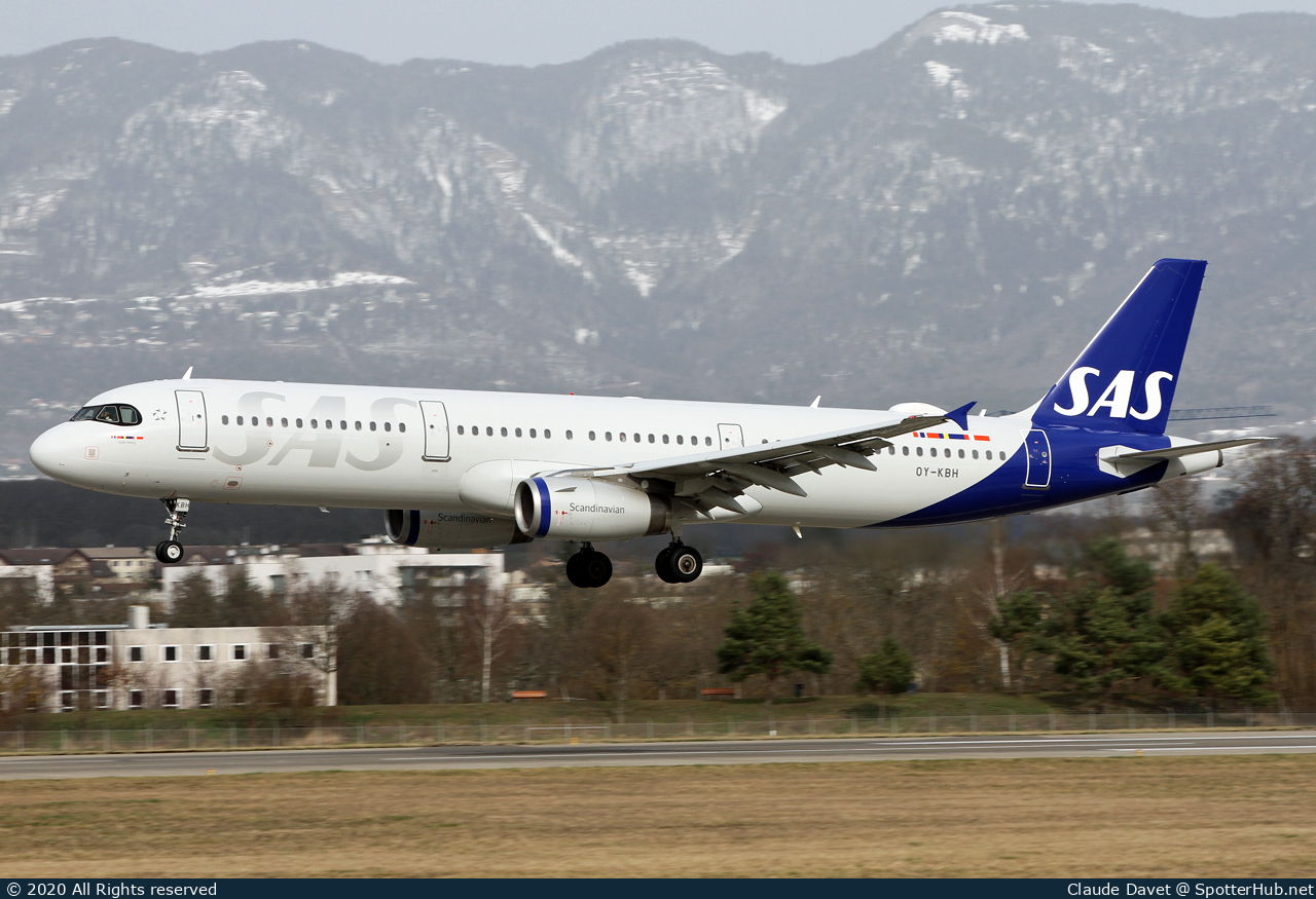 Photo of OY-KBH - Airbus A321-232 operated by SAS Scandinavian Airlines