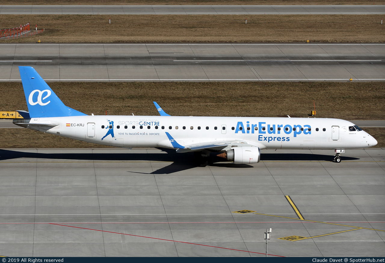Photo of EC-KRJ - Embraer ERJ-195LR operated by Air Europa Express (opb Aeronova)