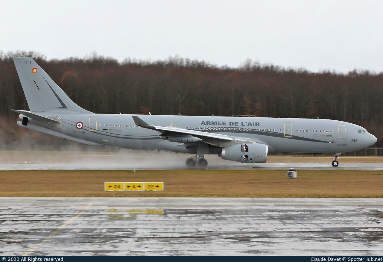 Photo of F-UJCH - Airbus A330-243(MRTT) operated by French Air Force