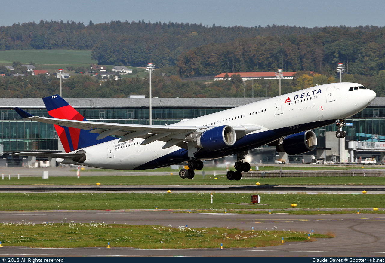Photo of N858NW - Airbus A330-223 operated by Delta Air Lines