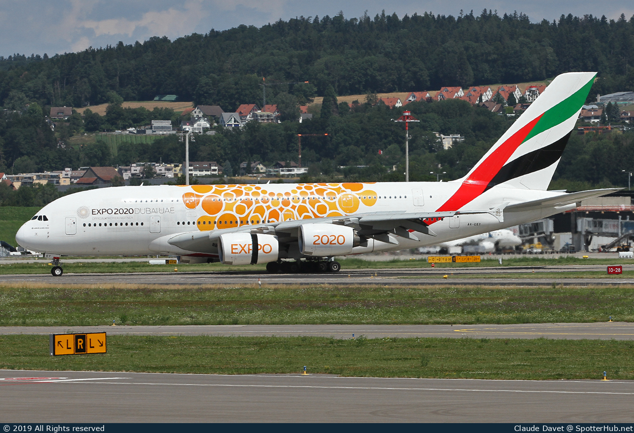 Photo of A6-EEY - Airbus A380-861 operated by Emirates