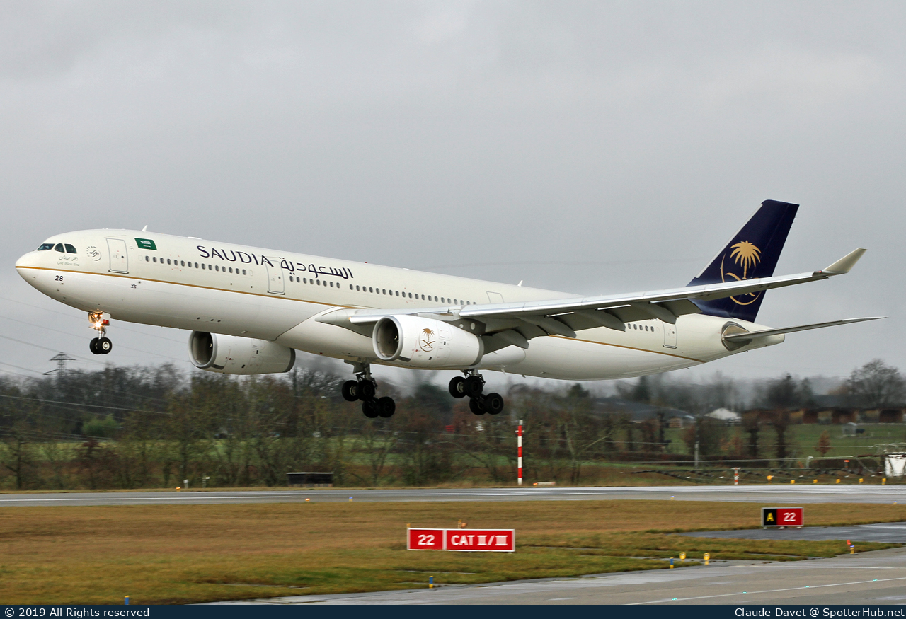 Photo of HZ-AQ28 - Airbus A330-343 operated by Saudia