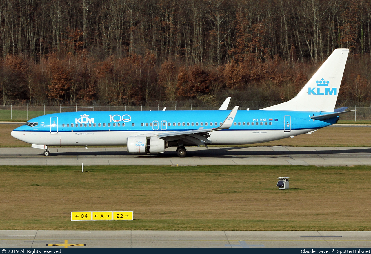Photo of PH-BXL - Boeing 737-8K2 operated by KLM Royal Dutch Airlines