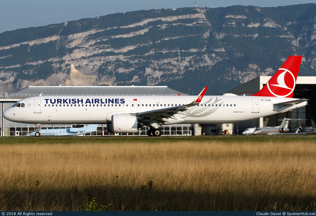 Photo of TC-LSA - Airbus A321-271NX operated by Turkish Airlines
