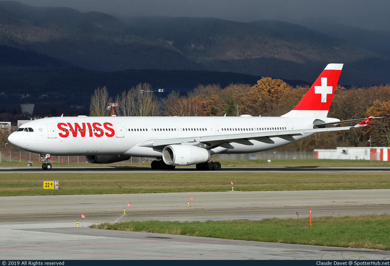 Photo of HB-JHA - Airbus A330-343 operated by Swiss International Air Lines
