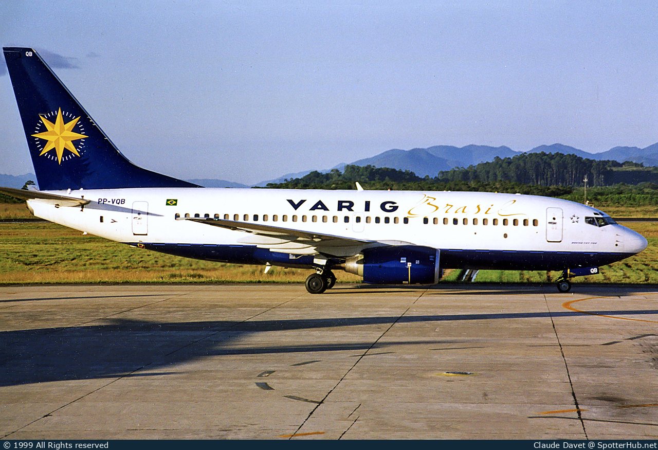 Photo of PP-VQB - Boeing 737-76N operated by Varig
