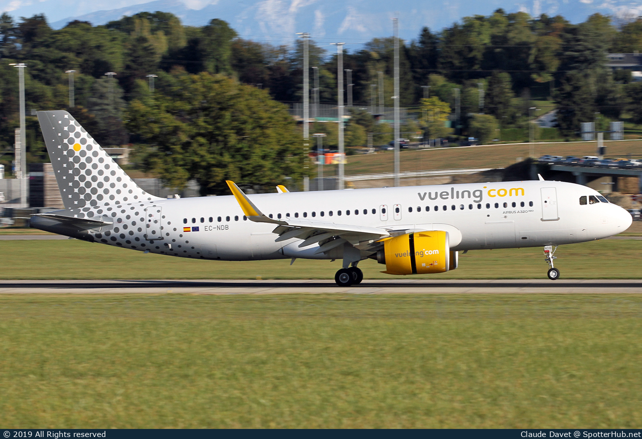 Photo of EC-NDB - Airbus A320-271N operated by Vueling