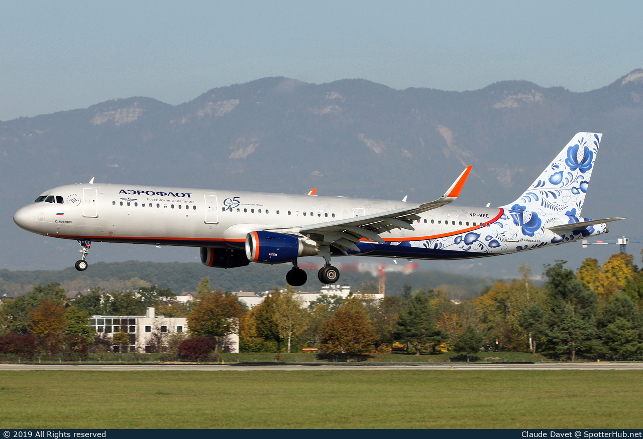 Photo of VP-BEE - Airbus A321-211 operated by Aeroflot