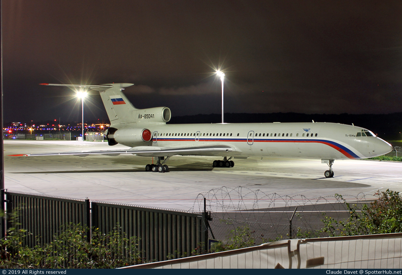 Photo of RA-85041 - Tupolev Tu-154M operated by Russian Air Force