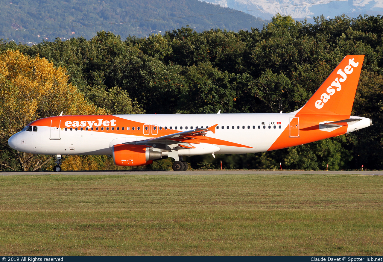 Photo of HB-JXC - Airbus A320-214 operated by easyJet Switzerland