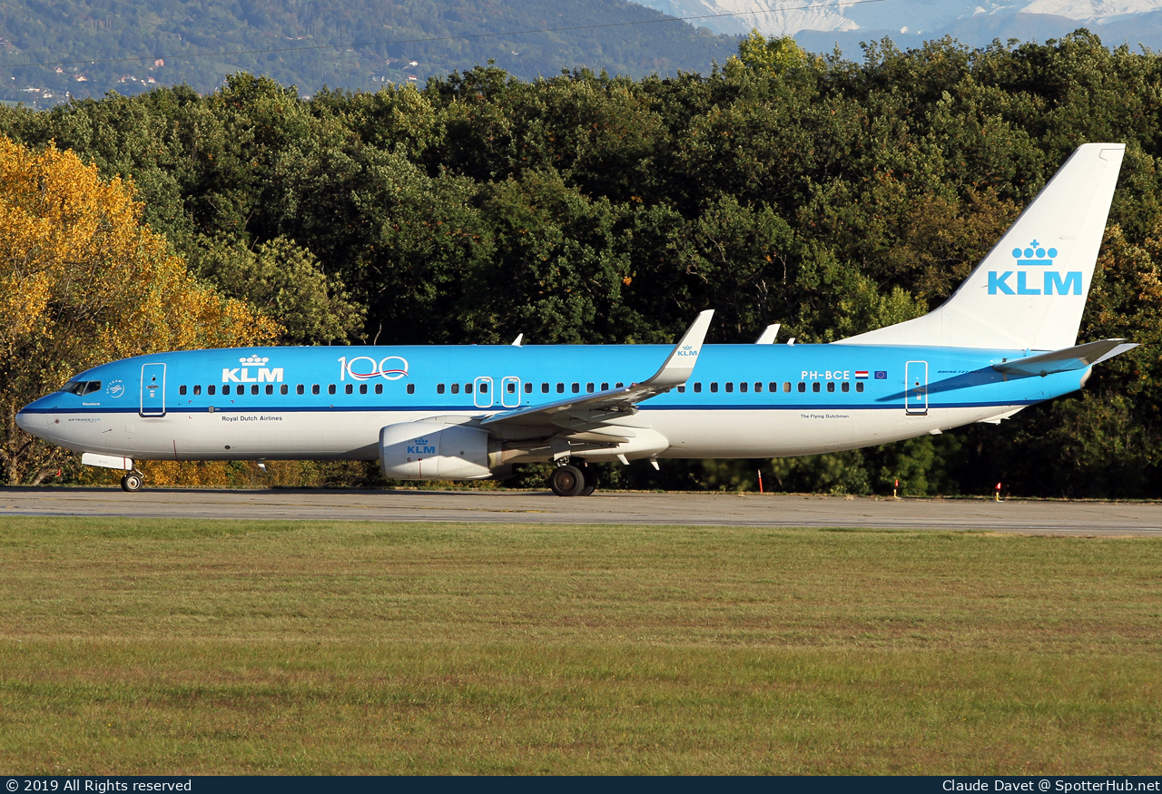 Photo of PH-BCE - Boeing 737-8K2 operated by KLM Royal Dutch Airlines