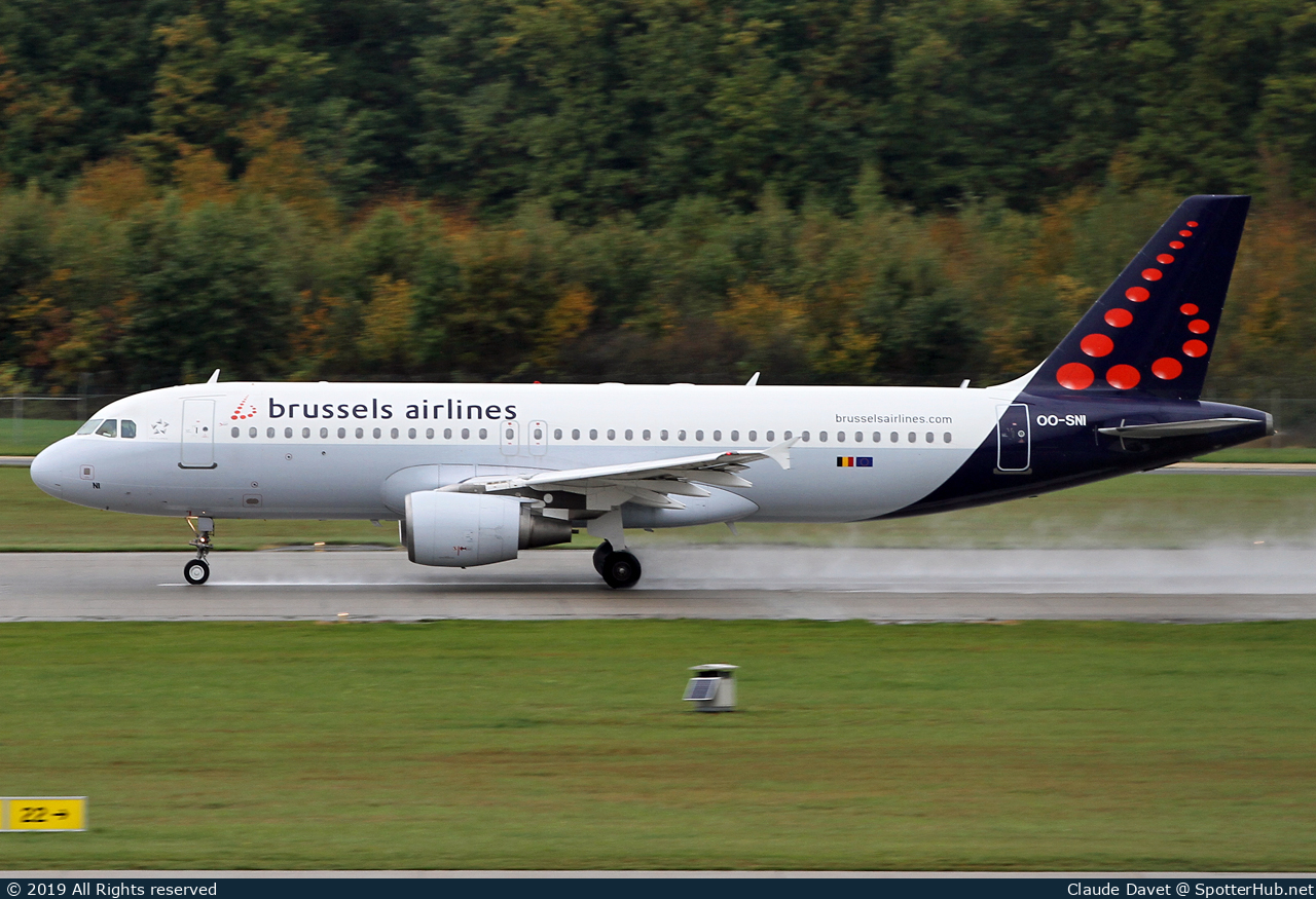 Photo of OO-SNI - Airbus A320-214 operated by Brussels Airlines