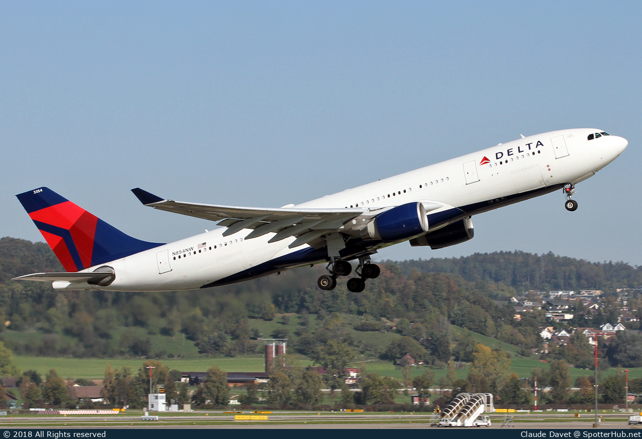 Photo of N854NW - Airbus A330-223 operated by Delta Air Lines