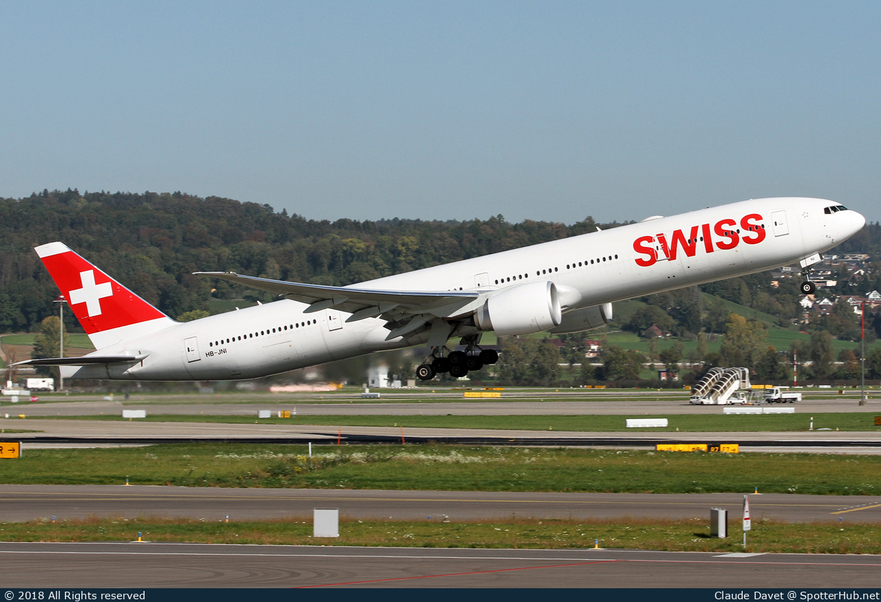Photo of HB-JNI - Boeing 777-3DE(ER) operated by Swiss International Air Lines