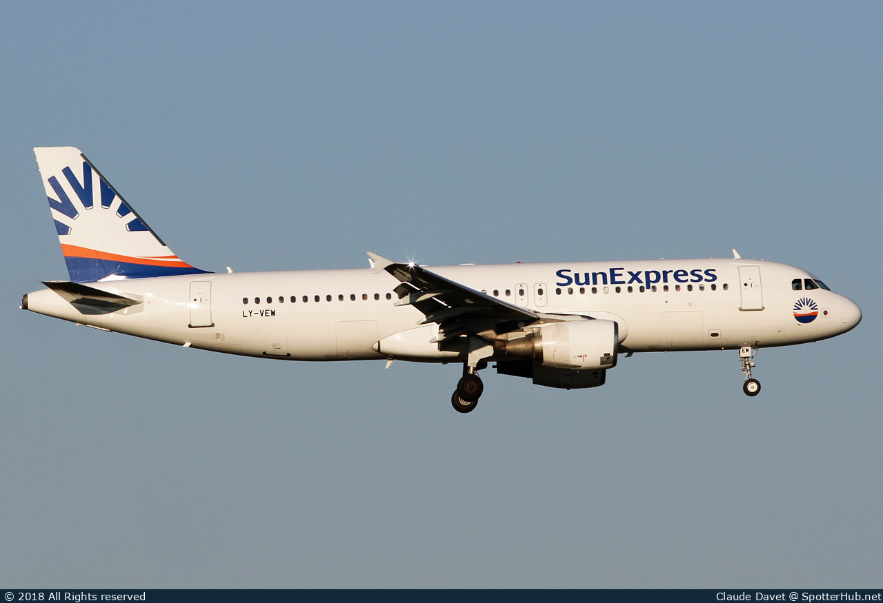 Photo of LY-VEW - Airbus A320-214 operated by SunExpress (opb Avion Express)