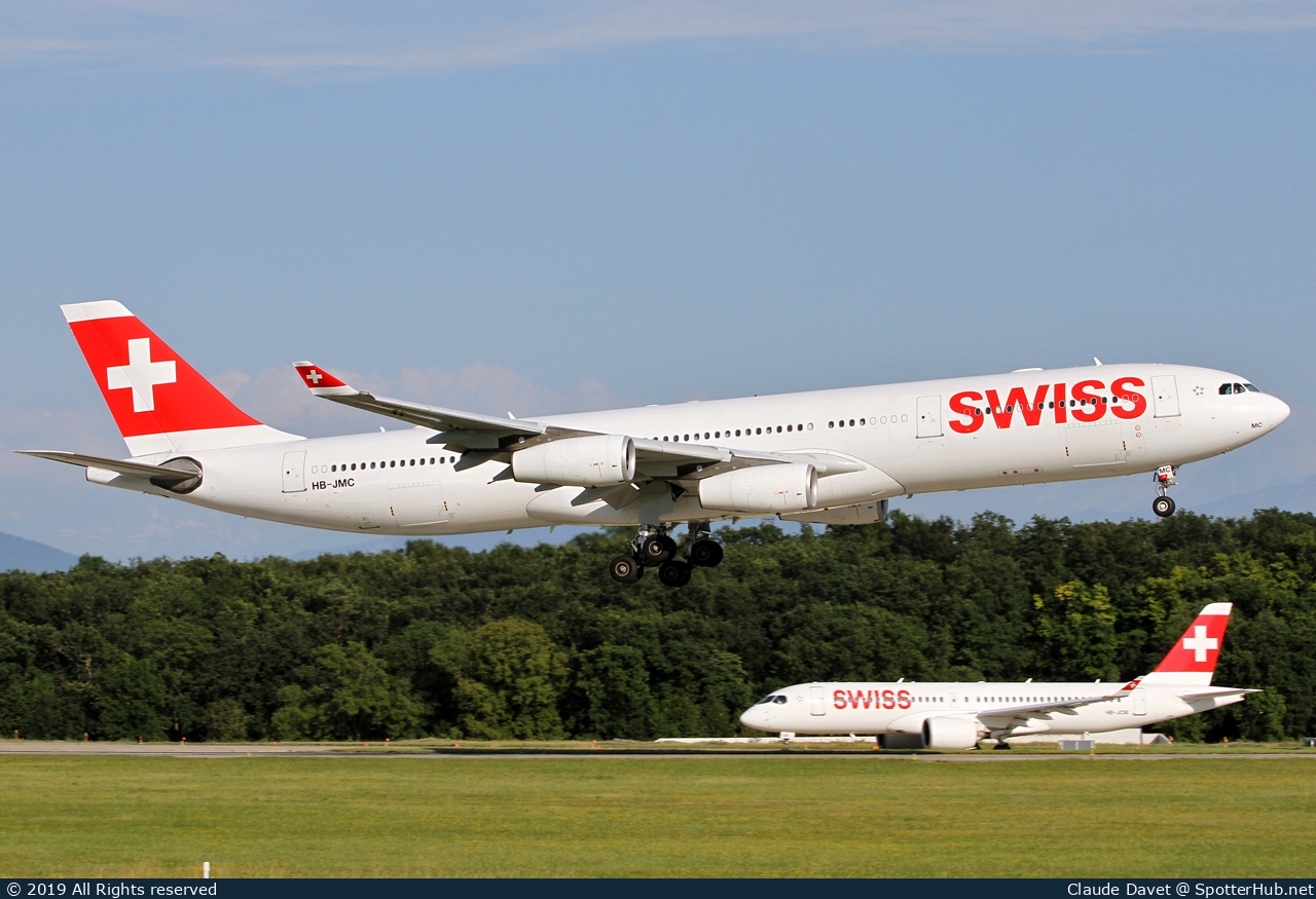 Photo of HB-JMC - Airbus A340-313 operated by Swiss International Air Lines