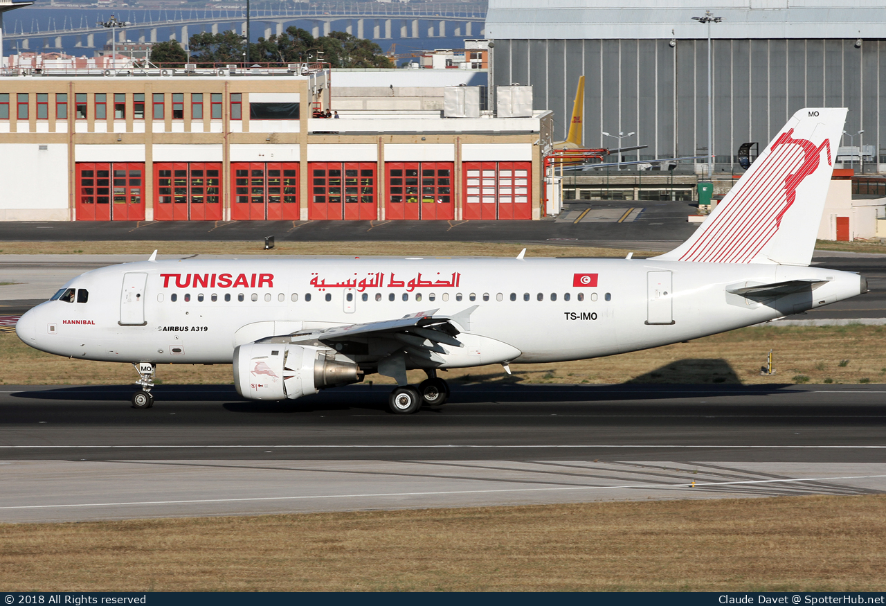 Photo of TS-IMO - Airbus A319-114 operated by Tunisair