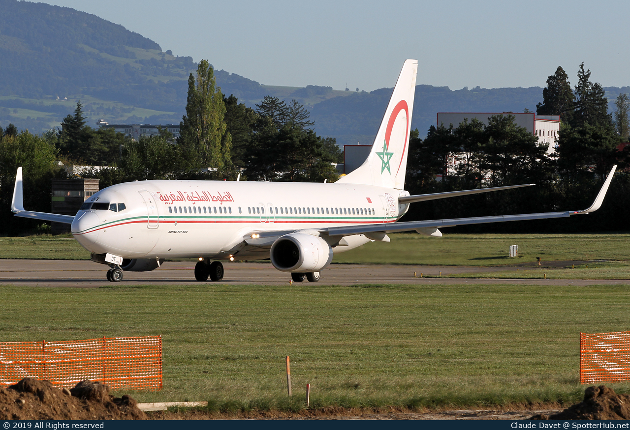 Photo of CN-ROT - Boeing 737-8B6 operated by Royal Air Maroc