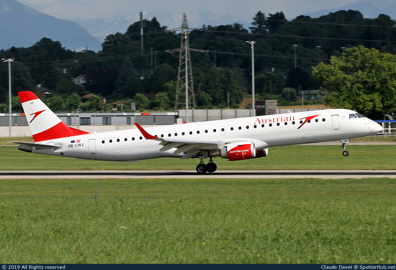 Photo of OE-LWJ - Embraer ERJ-195LR operated by Austrian Airlines