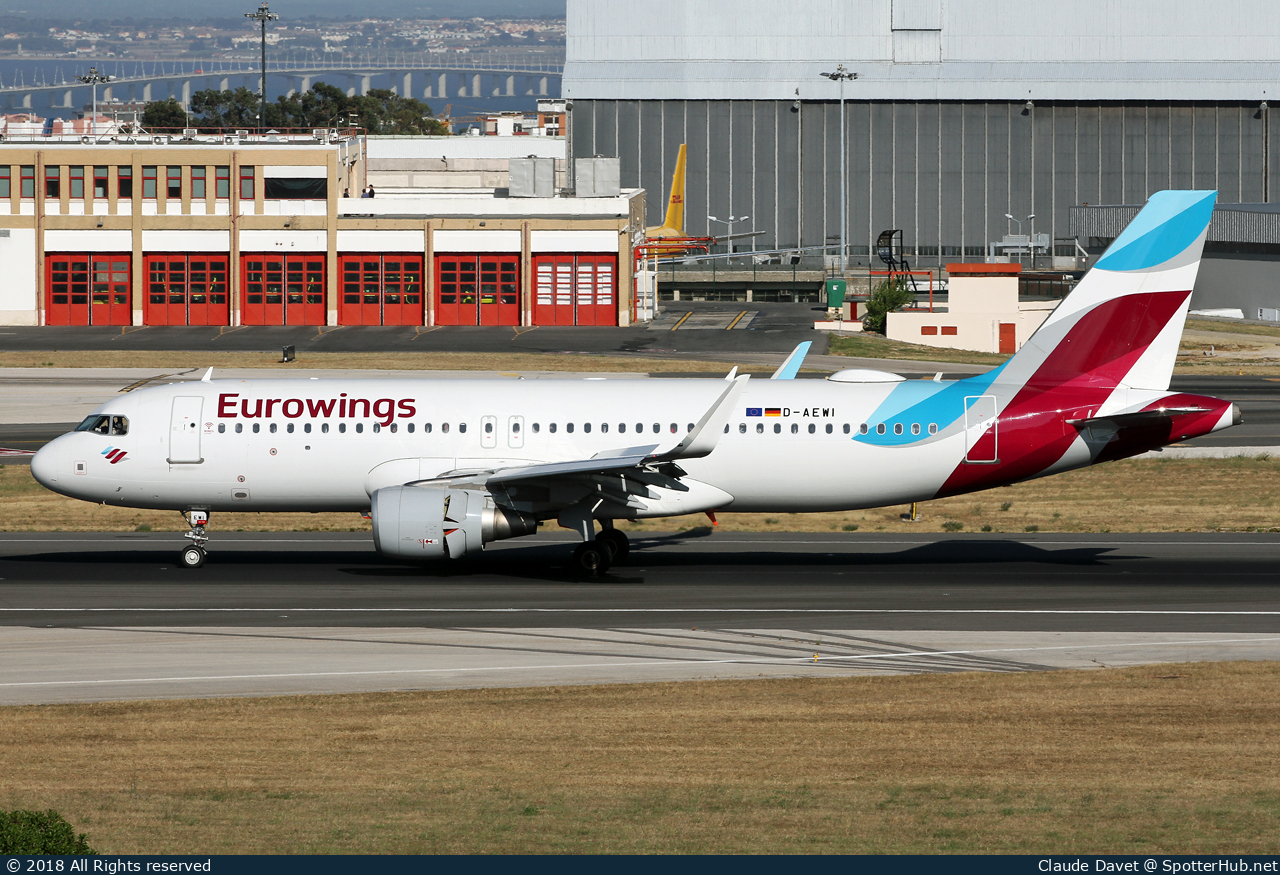 Photo of D-AEWI - Airbus A320-214 operated by Eurowings