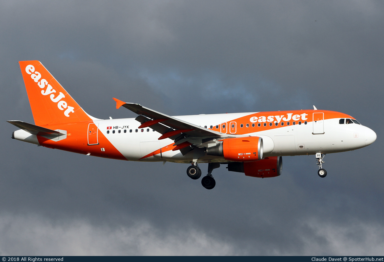 Photo of HB-JYK - Airbus A319-111 operated by easyJet Switzerland